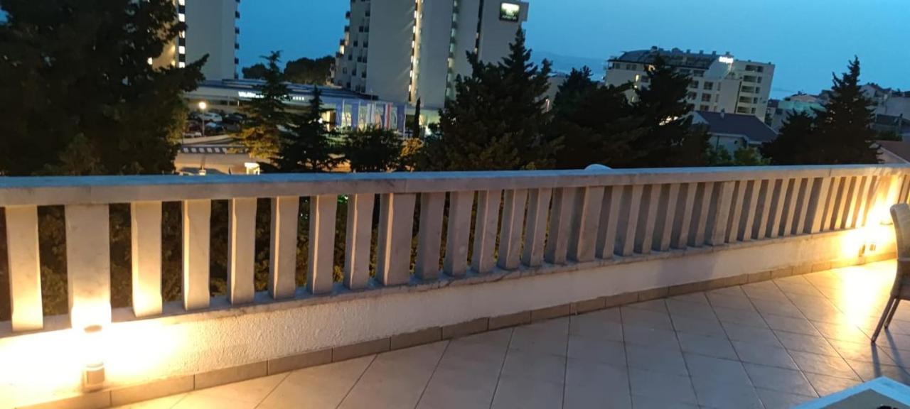 Happy Basset Terrace Apartment Makarska Exterior photo