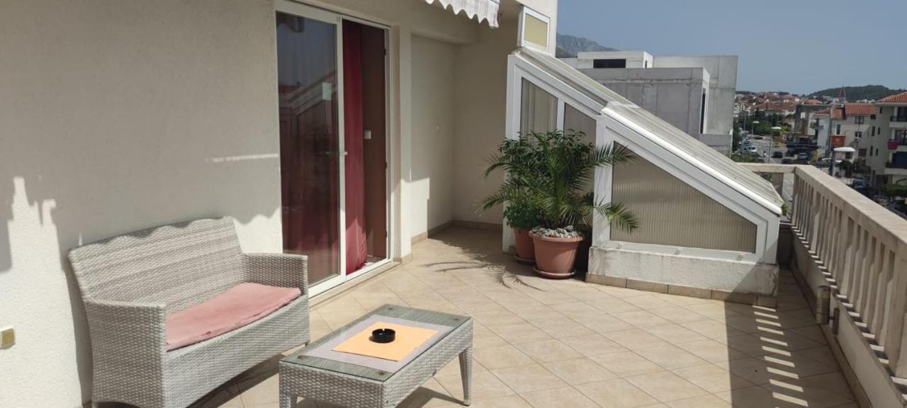 Happy Basset Terrace Apartment Makarska Exterior photo
